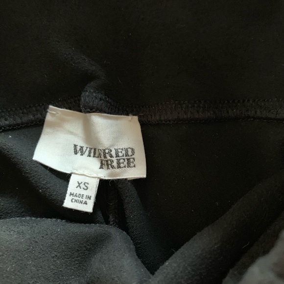 Wilfred Aritzia Faux Suede Leggings XS - Picture 2 of 3